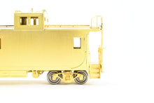 Load image into Gallery viewer, HO Brass OMI - Overland Models, Inc. GN - Great Northern Steel Caboose X274-294 1945 Era