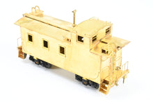 Load image into Gallery viewer, HO Brass Lambert GN - Great Northern #924 Wood Caboose