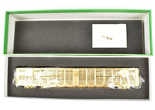 Load image into Gallery viewer, HO Brass OMI - Overland Models, Inc. NP - Northern Pacific 85' Big Pig Palace Stock Car #84300-84321