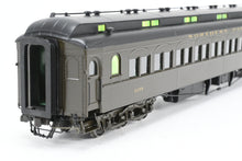 Load image into Gallery viewer, HO Brass W&R Enterprises NP - Northern Pacific Truss Rod Dormitory Smoker Factory Painted Pullman Green No. 1173