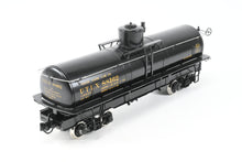 Load image into Gallery viewer, Gauge 1 - 1:24th Scale Brass PSC - Precision Scale Co. Various Roads UTLX - Union Tank Lines Narrow Frame Tank Car Factory Painted No. 88162