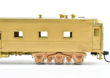 Load image into Gallery viewer, HO Brass Oriental Limited PRR - Pennsylvania Railroad Diner D70BR 1938 Broadway Limited