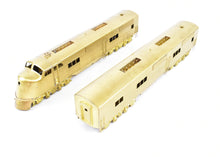 Load image into Gallery viewer, HO Brass Hallmark Models Various Roads EMC E-1 A/B Set Powered A Unpowered B