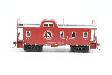 Load image into Gallery viewer, HO Brass OMI - Overland Models, Inc. GN - Great Northern X-1-30 Caboose Custom Painted X1 MISSING HANDRAIL SECTION