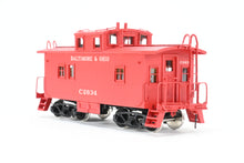 Load image into Gallery viewer, HO Brass OMI - Overland Models, Inc. B&O - Baltimore & Ohio I-10 Caboose Pre-Rebuild 1937 Era Factory Painted No. C-2634