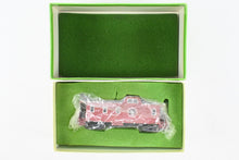 Load image into Gallery viewer, HO Brass OMI - Overland Models, Inc. GN - Great Northern X-1-30 Caboose Custom Painted X1 MISSING HANDRAIL SECTION
