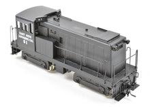 Load image into Gallery viewer, HO Brass Jonan Models SP No. 1 Diesel GE 50 Ton Standard Gauge Version CP Private Road