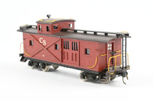 Load image into Gallery viewer, HO Brass Pacific Fast Mail V&T - Virginia & Truckee Outside Braced Caboose CP Private Road REPLACEMENT BOX