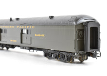 Load image into Gallery viewer, HO Brass TCY - The Coach Yard SP - Southern Pacific 70' Baggage Class 70-B-8/9 Windows Blanked Pro-Painted #6453