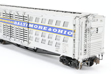Load image into Gallery viewer, HO Brass OMI - Overland Models, Inc. B&O - Baltimore & Ohio Deluxe Livestock Car w/Double Door & Fishbelly Underframe Pro-Painted No. 113014