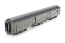Load image into Gallery viewer, HO Brass W&R Enterprises NP - Northern Pacific Truss Rod Baggage Car Factory Painted Pullman Green No. 1595