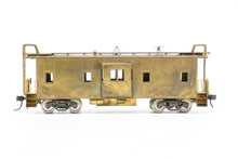 Load image into Gallery viewer, HO Brass Trains Inc. SP - Southern Pacific Bay Window Caboose