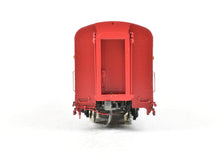 Load image into Gallery viewer, HO Brass TCY - The Coach Yard SP - Southern Pacific #5012 LW Baggage RPO Class 83-BP-30-1 FP Shasta Daylight Scheme