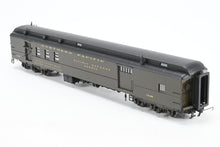 Load image into Gallery viewer, HO Brass W&R Enterprises NP - Northern Pacific Mail & Express Car Nos. 1443 - 1452 Factory Painted Pullman Green No. 1446