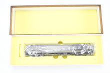 Load image into Gallery viewer, HO Brass W&R Enterprises NP - Northern Pacific Mail & Express Car Nos. 1443 - 1452 Factory Painted Pullman Green No. 1446