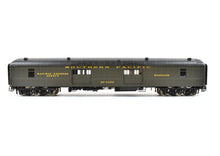 Load image into Gallery viewer, HO Brass TCY - The Coach Yard SP - Southern Pacific 70' Baggage Class 70-B-8/9 with Windows Pro-Painted #6450