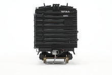 Load image into Gallery viewer, O Brass Pecos River Brass ATSF - Santa Fe SFRD Rr-33 Class Steel Refrigerator Car FP No. 4521