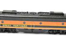 Load image into Gallery viewer, HO Brass Balboa GN - Great Northern EMD E-8 A/B Set Passenger Diesels FP "Empire Builder"
