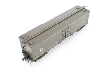 Load image into Gallery viewer, HO Brass W&R - W&R Enterprises NP - Northern Pacific Express Reefer #1800 - 1899 Version 2 Factory Painted Pullman Green Small Herald No. 1859
