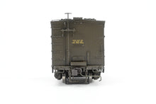 Load image into Gallery viewer, HO Brass W&R - W&R Enterprises NP - Northern Pacific Express Reefer #1800 - 1899 Version 2 Factory Painted Pullman Green Small Herald No. 1859