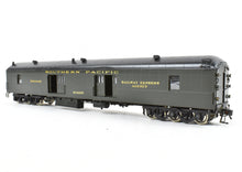 Load image into Gallery viewer, HO Brass PSC - Precision Scale Co. SP - Southern Pacific Harriman Baggage/Auto Car 70-BA-5 FP