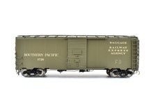 Load image into Gallery viewer, HO Brass Beaver Creek SP - Southern Pacific B-50-24 Express Boxcar No. 5728 FP