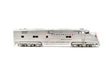 Load image into Gallery viewer, HO Brass Oriental Limited CB&Q - Burlington Route EMD E5A 2000 HP Phase 1 CB&Q "Silver Carrier"