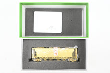 Load image into Gallery viewer, HO Brass OMI - Overland Models, Inc. TH&B - Toronto Hamilton & Buffalo Slab Side Covered Hopper