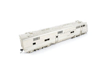 Load image into Gallery viewer, HO Brass Oriental Limited CB&Q - Burlington Route EMD E5A 2000 HP Phase 1 CB&Q "Silver Carrier"