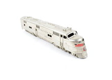 Load image into Gallery viewer, HO Brass Oriental Limited CB&Q - Burlington Route EMD E5A 2000 HP Phase 1 CB&Q "Silver Carrier"