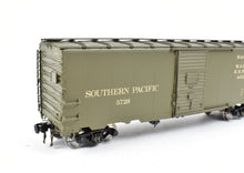 Load image into Gallery viewer, HO Brass Beaver Creek SP - Southern Pacific B-50-24 Express Boxcar No. 5728 FP