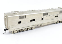Load image into Gallery viewer, HO Brass Oriental Limited CB&Q - Burlington Route EMD E5A 2000 HP Phase 1 CB&Q "Silver Carrier"