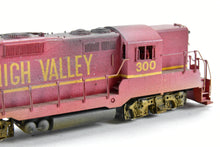 Load image into Gallery viewer, HO Brass Oriental Limited LV - Lehigh Valley EMD GP9 1750 HP Intermediate Dynamic Brake CP & Weathered