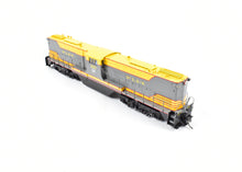 Load image into Gallery viewer, HO Brass CON DVP - Division Point SSW - Cotton Belt Baldwin Center Cab Diesel DT-6-6-2000 F/P