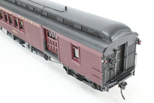 Load image into Gallery viewer, HO Brass Kirlin Scale Models CPR – Canadian Pacific Wood Combine #3262-3265 Pro Painted No. 3679