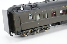 Load image into Gallery viewer, HO Brass W&R Enterprises NP - Northern Pacific Business Car No. 5 Factory Painted Pullman Green
