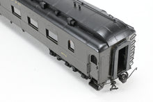 Load image into Gallery viewer, HO Brass Cascade Models NP - Northern Pacific HW Dining Car Modernized #1674-1679 Custom Painted + Interior No. 1674