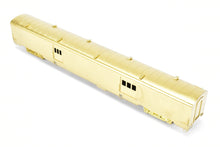 Load image into Gallery viewer, HO Brass Oriental Limited NP - Northern Pacific North Coast Limited #400 Water Baggage Car with Skirts