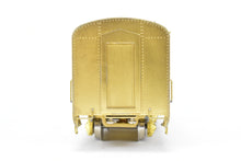 Load image into Gallery viewer, HO Brass Oriental Limited NP - Northern Pacific North Coast Limited #400 Water Baggage Car with Skirts