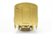 Load image into Gallery viewer, HO Brass Oriental Limited NP - Northern Pacific North Coast Limited #400 Water Baggage Car with Skirts