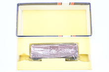 Load image into Gallery viewer, HO Brass NJ International MILW - Milwaukee Road Ribbed Boxcar 40' Single Door Custom Painted & Weathered