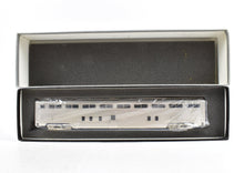 Load image into Gallery viewer, HO Brass Hallmark Models ATSF - Santa Fe High Level Transition Chair Car 528 Series