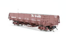Load image into Gallery viewer, HOn3 Blackstone Models D&RGW - Denver & Rio Grande Western Drop Bottom Gondola Flying Grande Herald No. 834