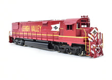 Load image into Gallery viewer, HO Brass Oriental Limited/Challenger Imports Lehigh Valley C-628 Red Scheme FP