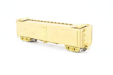 Load image into Gallery viewer, HO Brass Oriental Limited GN - Great Northern Wood Express Reefer No. 2000