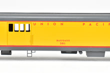 Load image into Gallery viewer, HO Brass S. Soho & Co. UP - Union Pacific ACF 1949 #5811 Baggage RPO CP