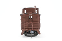 Load image into Gallery viewer, HO Brass W&R Enterprises NP - Northern Pacific 24' Wood Caboose 1600 Series Custom Painted No. 1689