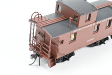 Load image into Gallery viewer, HO Brass W&R Enterprises NP - Northern Pacific 24' Wood Caboose 1600 Series Custom Painted No. 1689
