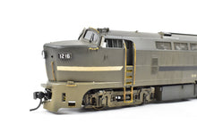 Load image into Gallery viewer, HO Brass OMI - Overland Models, Inc. D&H - Delaware and Hudson BLW RF-16 Shark Nose A-unit CP in NYC/D&H Patch No. 1216