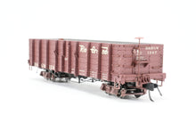 Load image into Gallery viewer, HOn3 Blackstone Models D&RGW - Denver & Rio Grande Western High Side Gondola Flying Grande Herald No. 1267